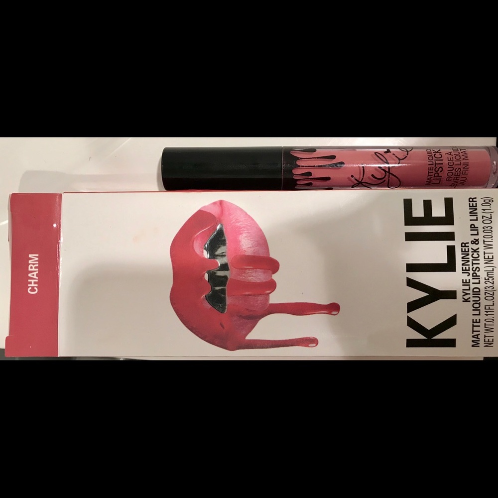 Kylie Cosmetics Lip Kit in Charm